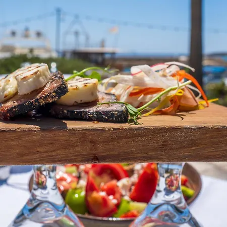 Beautiful Paros 1 Bedroom The Calming Wonderful Sea Views 리바디아